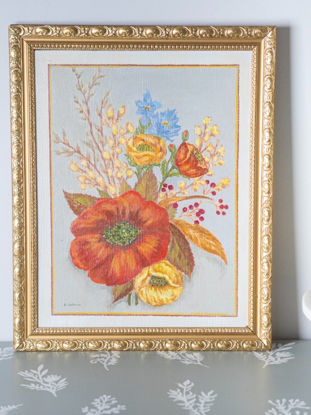 Vintage Floral Oil Painting in Ornate Gold Frame Wall Art